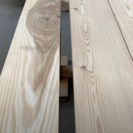 Доска террасная лиственница гладкая 34*190*6000, сорт АВ (1,14м2)